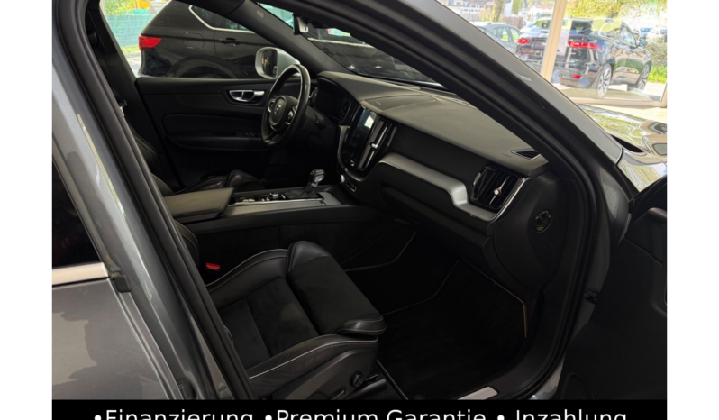 
								Volvo XC60 D5 RDesign AWD/Pano/Head-up/HK-Sound/Kamera full									