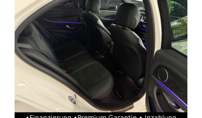 
								Mercedes-Benz E 200 Limousine AMG/Night/Widescreen/Kamera full									