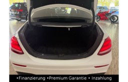 
										Mercedes-Benz E 200 Limousine AMG/Night/Widescreen/Kamera full									