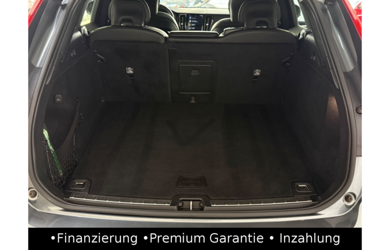 
								Volvo XC60 D5 RDesign AWD/Pano/Head-up/HK-Sound/Kamera full									