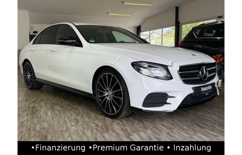 
								Mercedes-Benz E 200 Limousine AMG/Night/Widescreen/Kamera full									