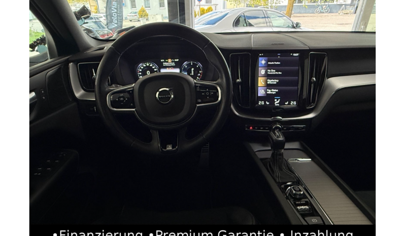 
								Volvo XC60 D5 RDesign AWD/Pano/Head-up/HK-Sound/Kamera full									