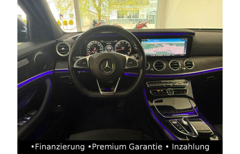 
								Mercedes-Benz E 200 Limousine AMG/Night/Widescreen/Kamera full									