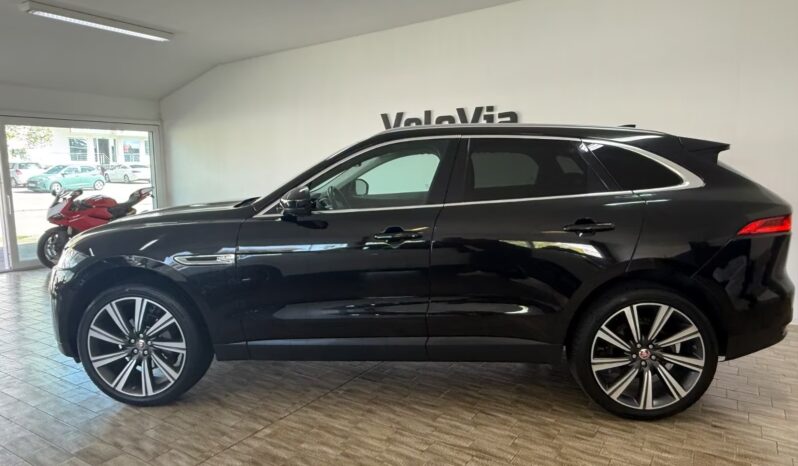 
								Jaguar F-Pace 25t Prestige AWD Kamera/ACC/AHK/Spur full									