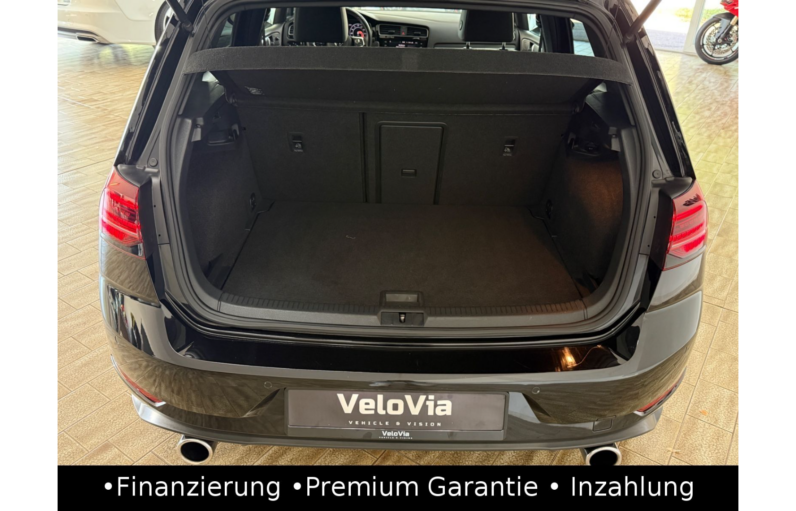 
								Volkswagen Golf VII GTI Performance Virtual/ACC/Leder/LED full									