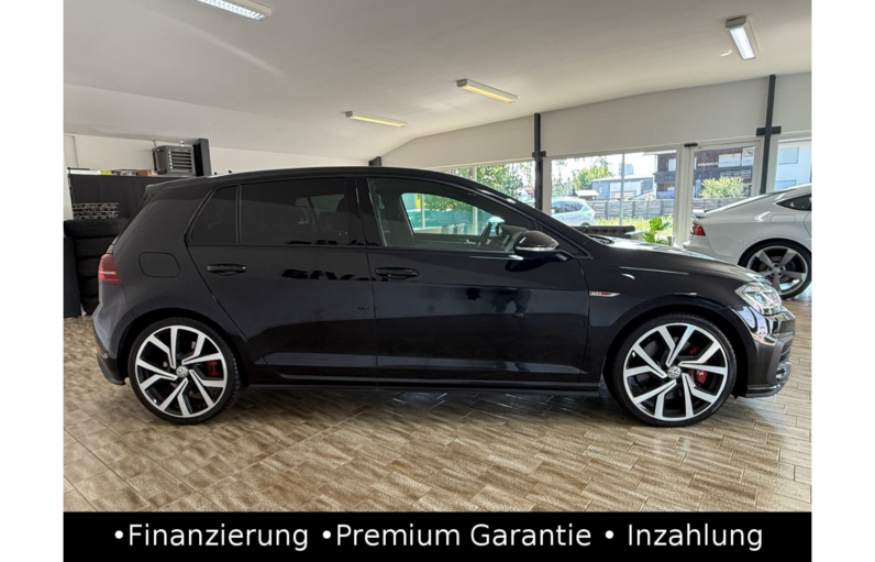 
								Volkswagen Golf VII GTI Performance Virtual/ACC/Leder/LED full									