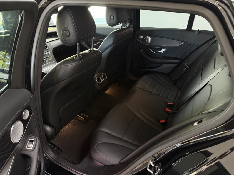 
								Mercedes-Benz C250 T AMG/Burmester/LED/Leder full									