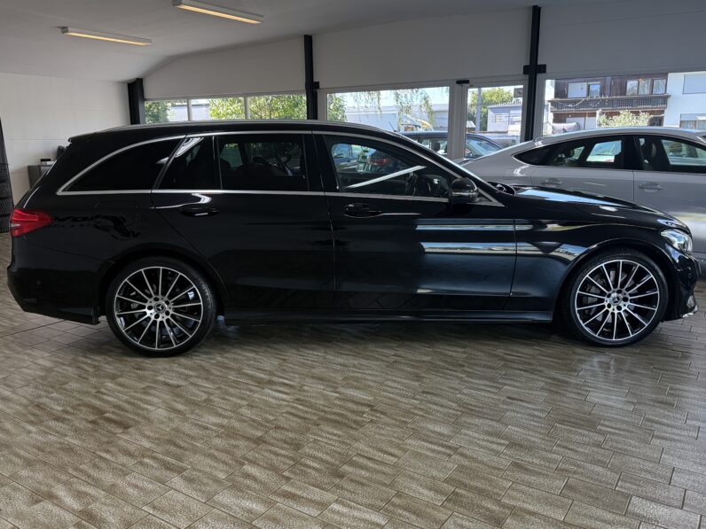 
								Mercedes-Benz C250 T AMG/Burmester/LED/Leder full									