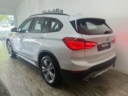 
										BMW X1 xDrive 20i Sport/Shadow/Kamera/AHK/LED/1.Hand full									