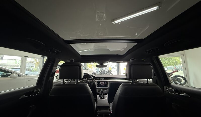 
								Volkswagen Passat Variant Alltrack 4Motion/Panorama/AHK/LED full									