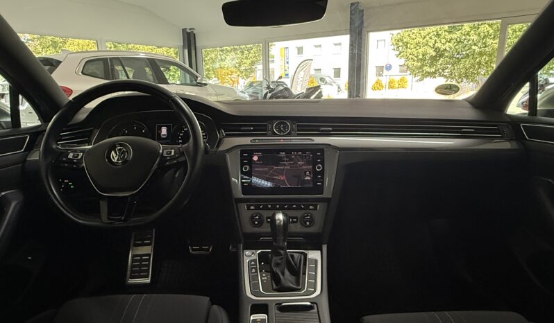 
								Volkswagen Passat Variant Alltrack 4Motion/Panorama/AHK/LED full									