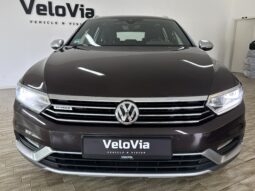 
										Volkswagen Passat Variant Alltrack 4Motion/Panorama/AHK/LED full									