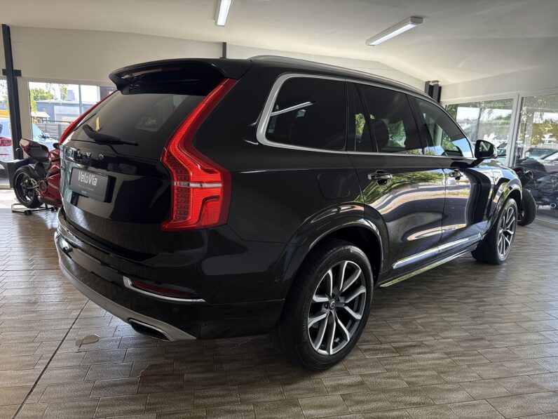 
								Volvo XC90 Inscription AWD/Keyless/AHK/High Beam/Memory full									