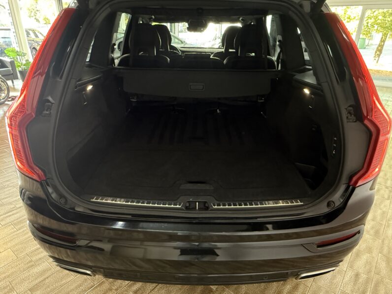 
								Volvo XC90 D5 R Design AWD/Pano/HuD/Standheiz./AHK full									
