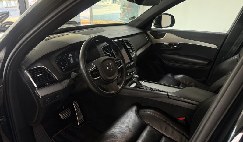 
								Volvo XC90 D5 R Design AWD/Pano/HuD/Standheiz./AHK full									