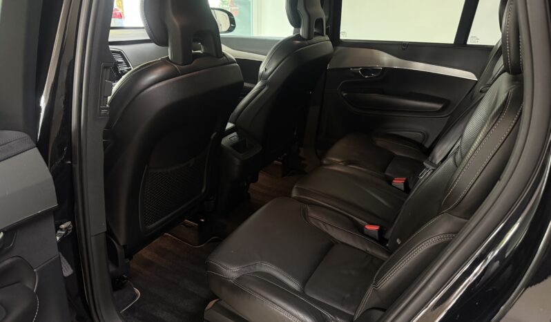 
								Volvo XC90 D5 R Design AWD/Pano/HuD/Standheiz./AHK full									