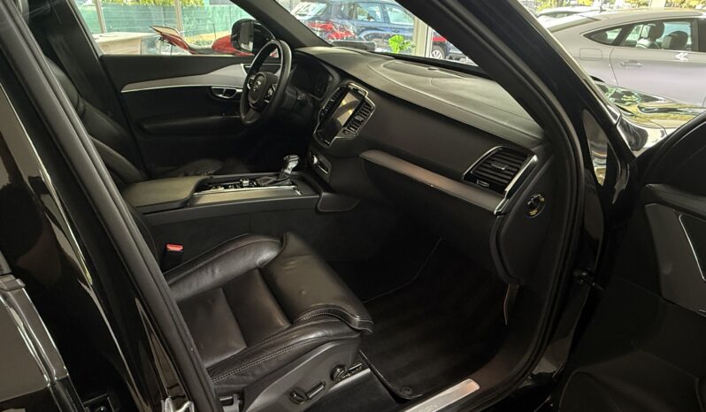 
								Volvo XC90 D5 R Design AWD/Pano/HuD/Standheiz./AHK full									