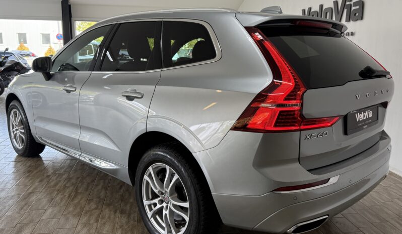 
								Volvo XC60 Inscription AWD/Massage/Sitzbel./Kamera/AHK full									