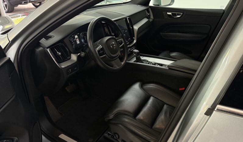 
								Volvo XC60 Inscription AWD/Massage/Sitzbel./Kamera/AHK full									
